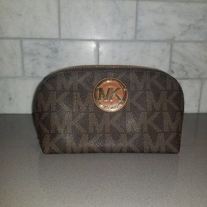 Michael Kors Make - Up Bag